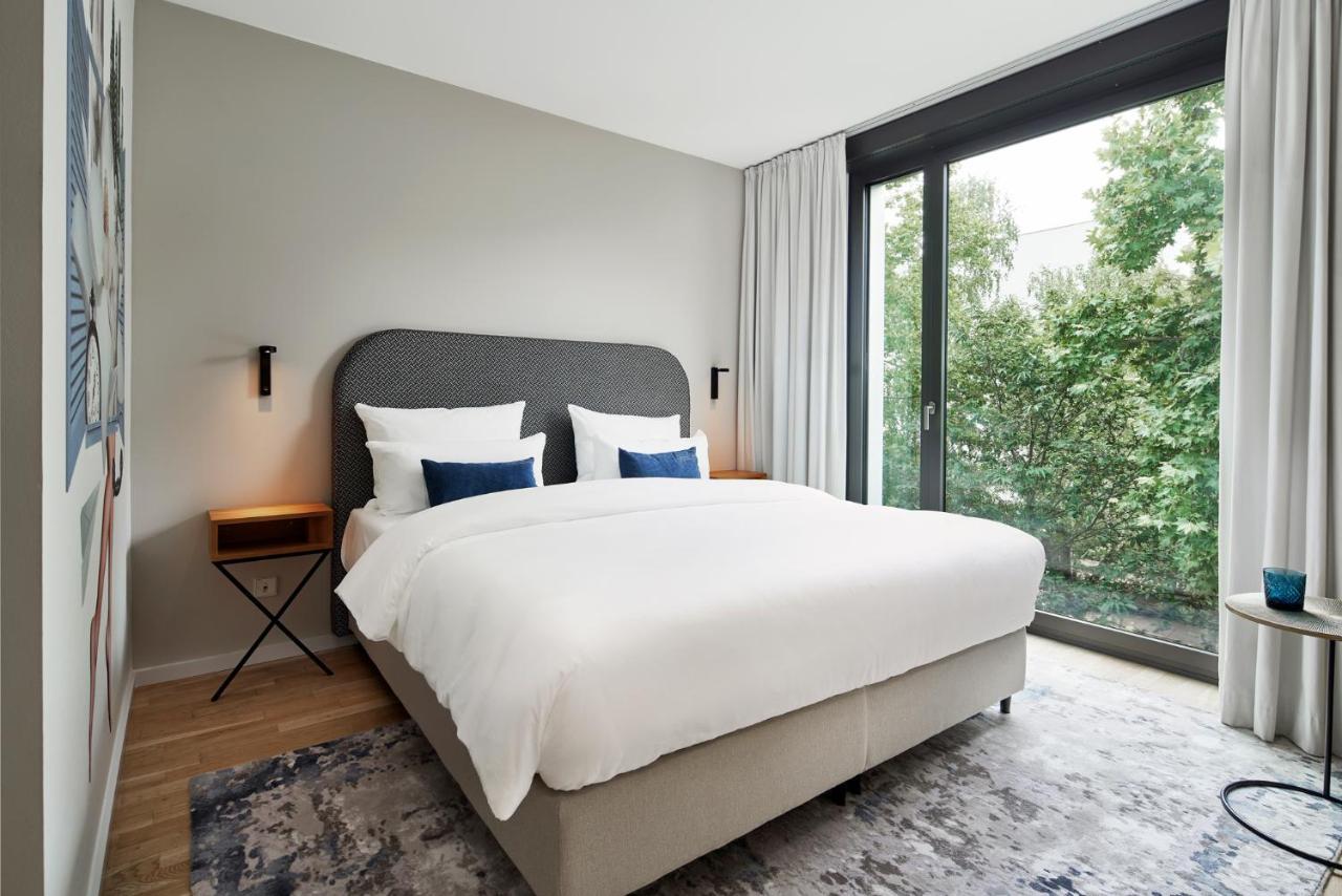 King Room Garden View