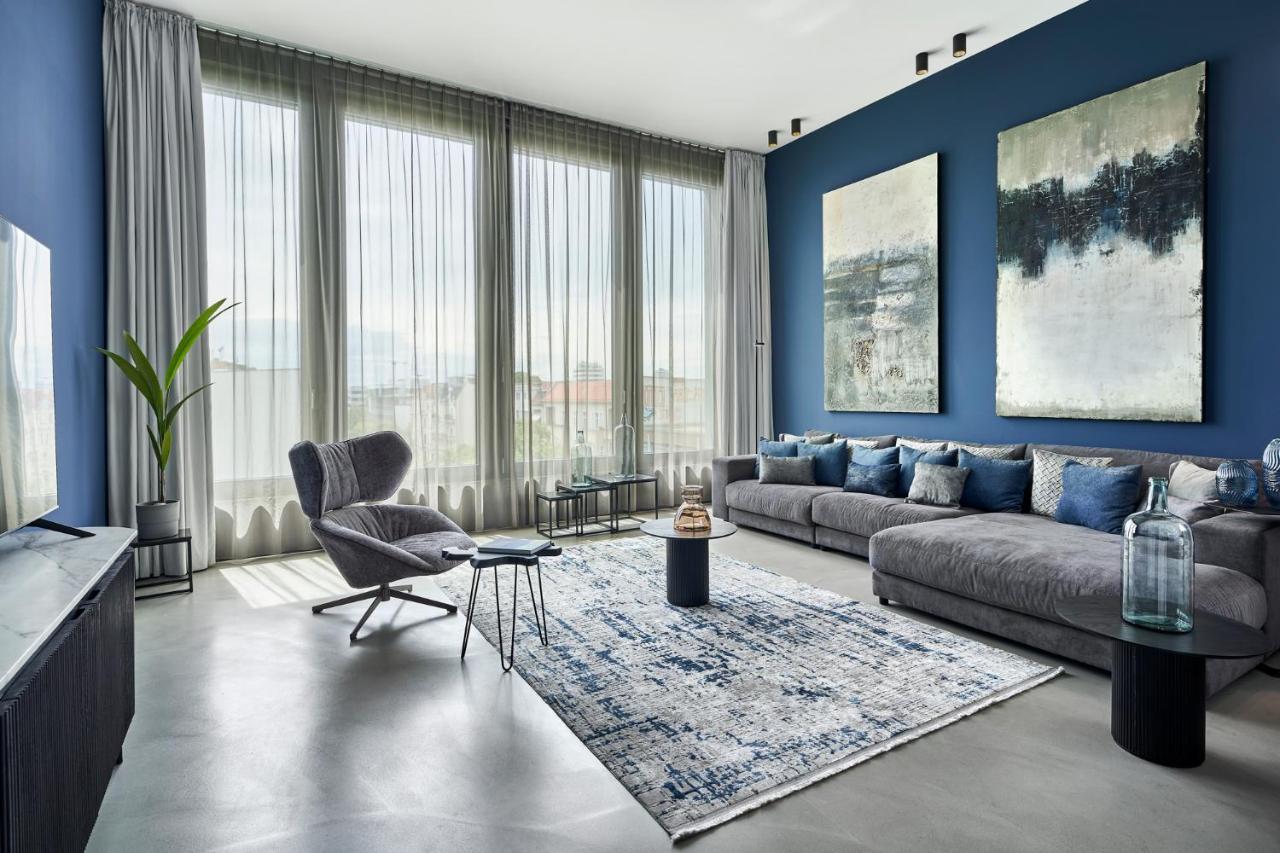 Studio Terrace
